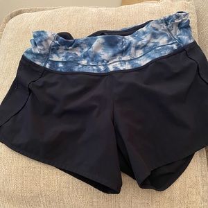 Lululemon shorts size 8